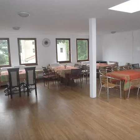 Campsite Kemp Cerna Louze 2*