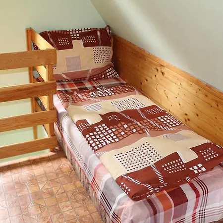 Kemp Cerna Louze Camping 2*